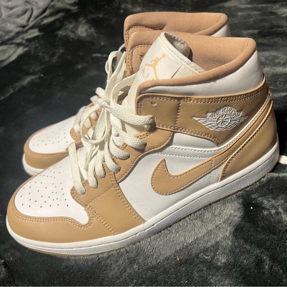 Tan white jordan